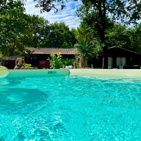 Δωμάτια σε οικογενειακή κατοικία La Balinaise *